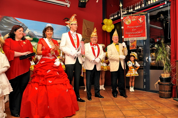P_Party2011   005.jpg